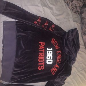 Patriots zip up. Size small.